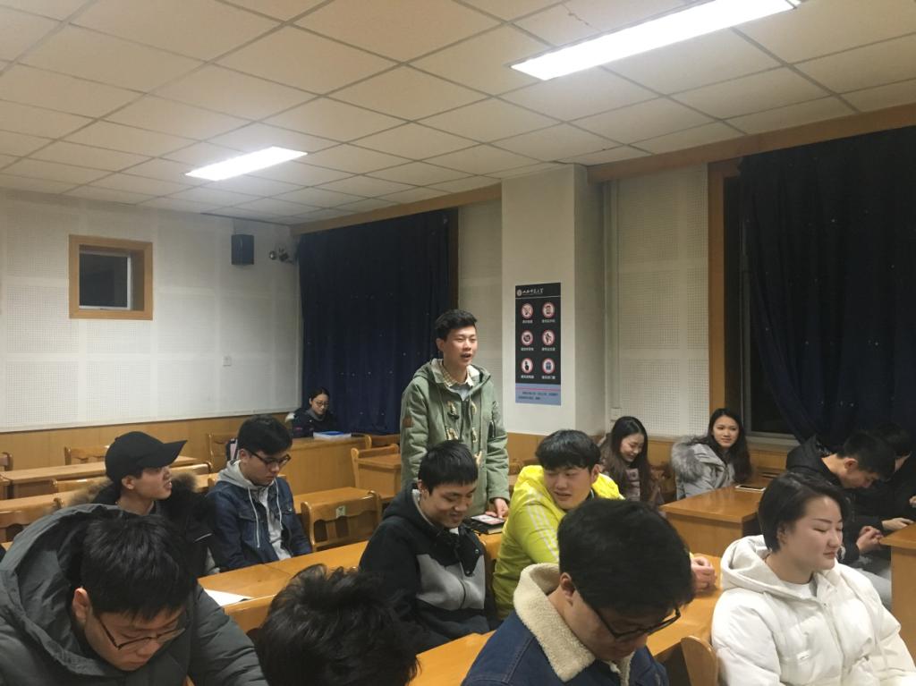 少数民族学生发言
